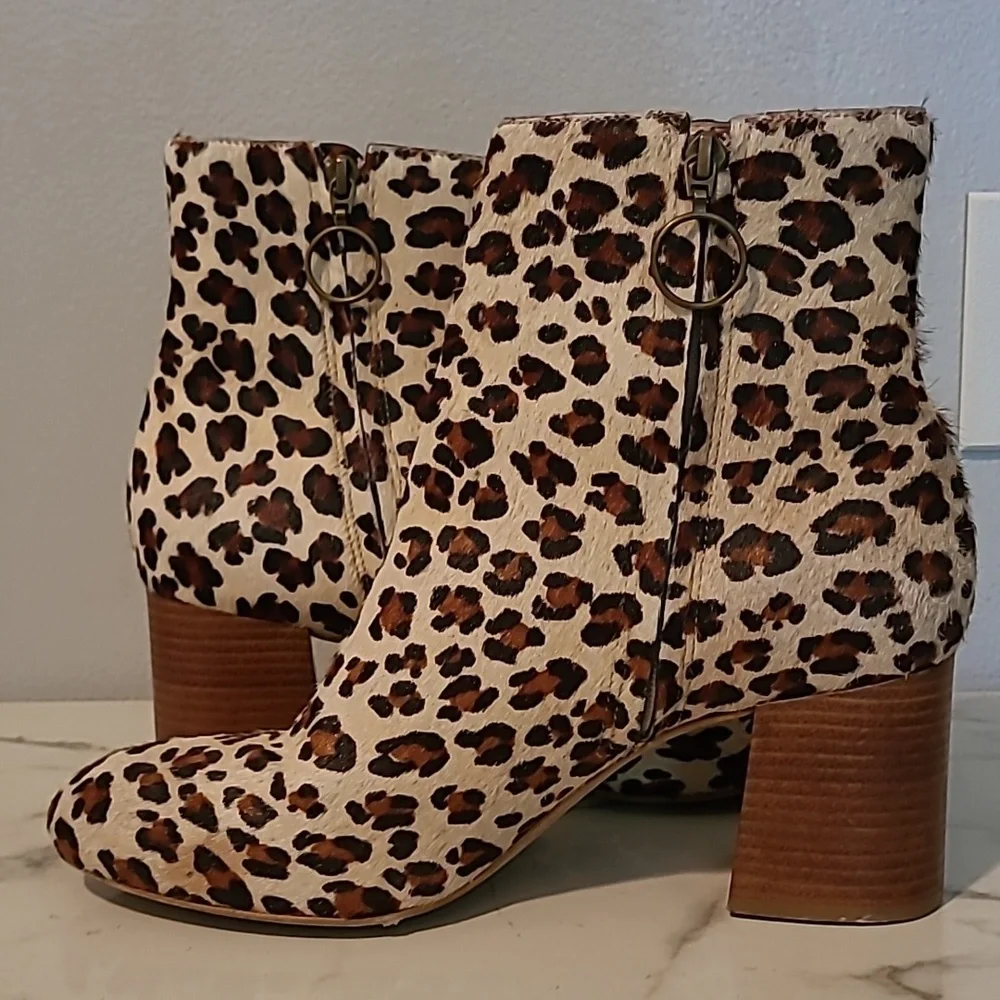 ABLE Leather Calfhair Leopard Print Chucky Block Heels Ankle Boots Booties Wmn 9